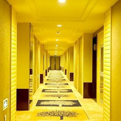 Hotel Kingtown Hongmei 4*